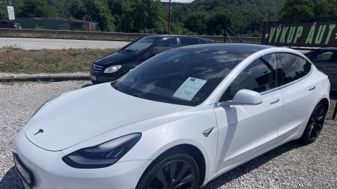 Tesla Model 3  Elektro auto na predaj Košice 