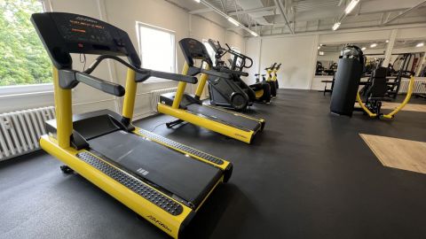 BADDY FITNESS Jazero Využite u nás výhodné zľavy, ktoré Vám poskytujú benefitové karty.